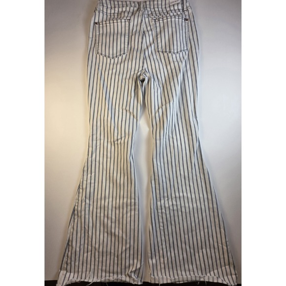 Judy Blue Ultra High Rise Pin Stripe Super Flare Striped Jeans Women 13/31 - Picture 3 of 8